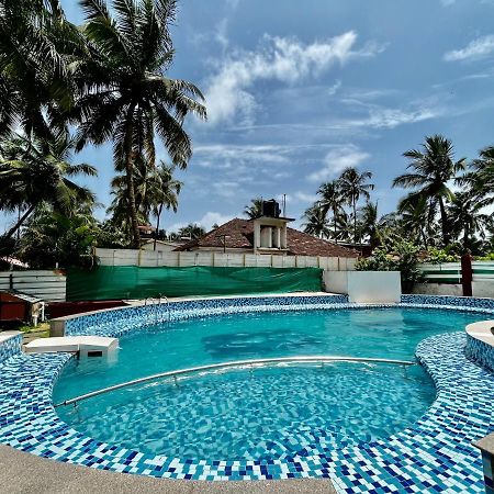 Red Sea Beach Resort Anjuna Exterior photo