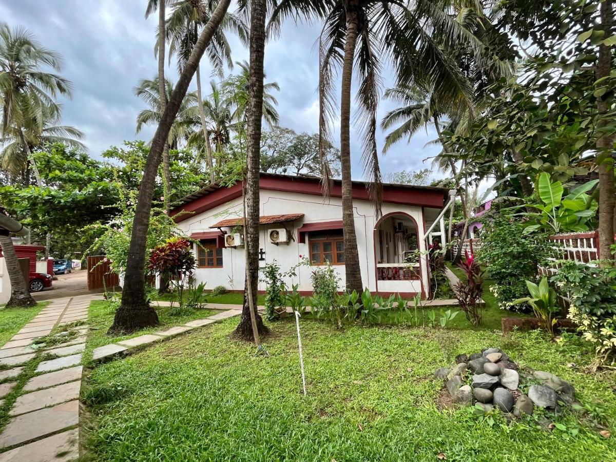 Red Sea Beach Resort Anjuna Exterior photo
