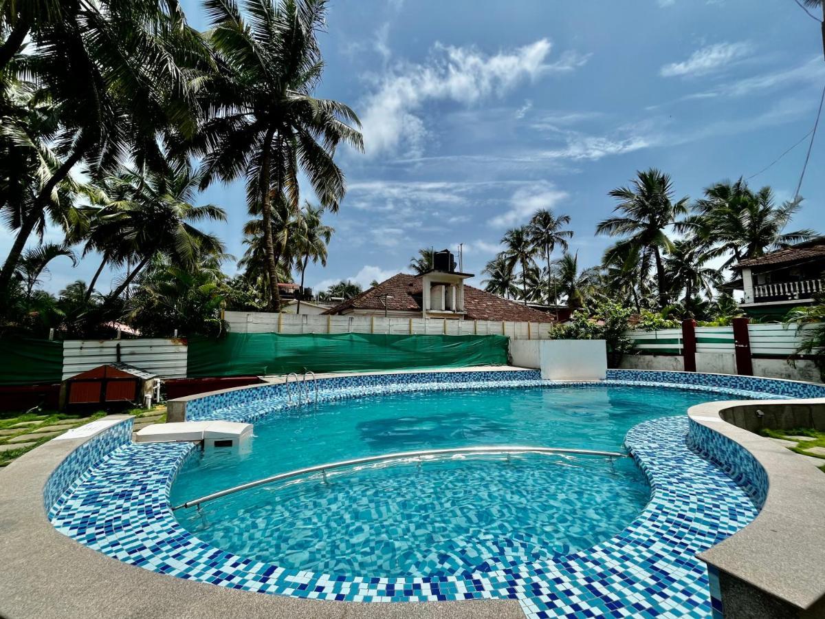 Red Sea Beach Resort Anjuna Exterior photo