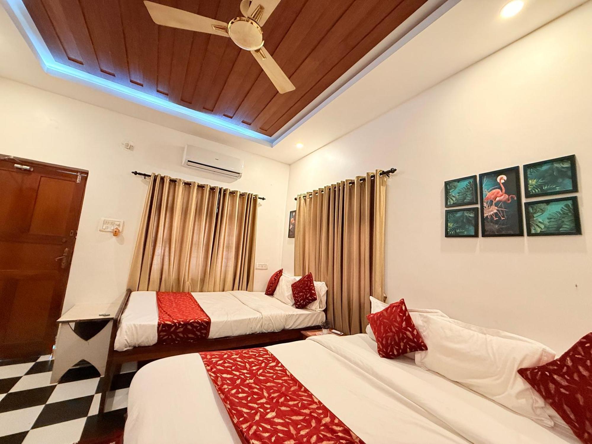 Red Sea Beach Resort Anjuna Exterior photo