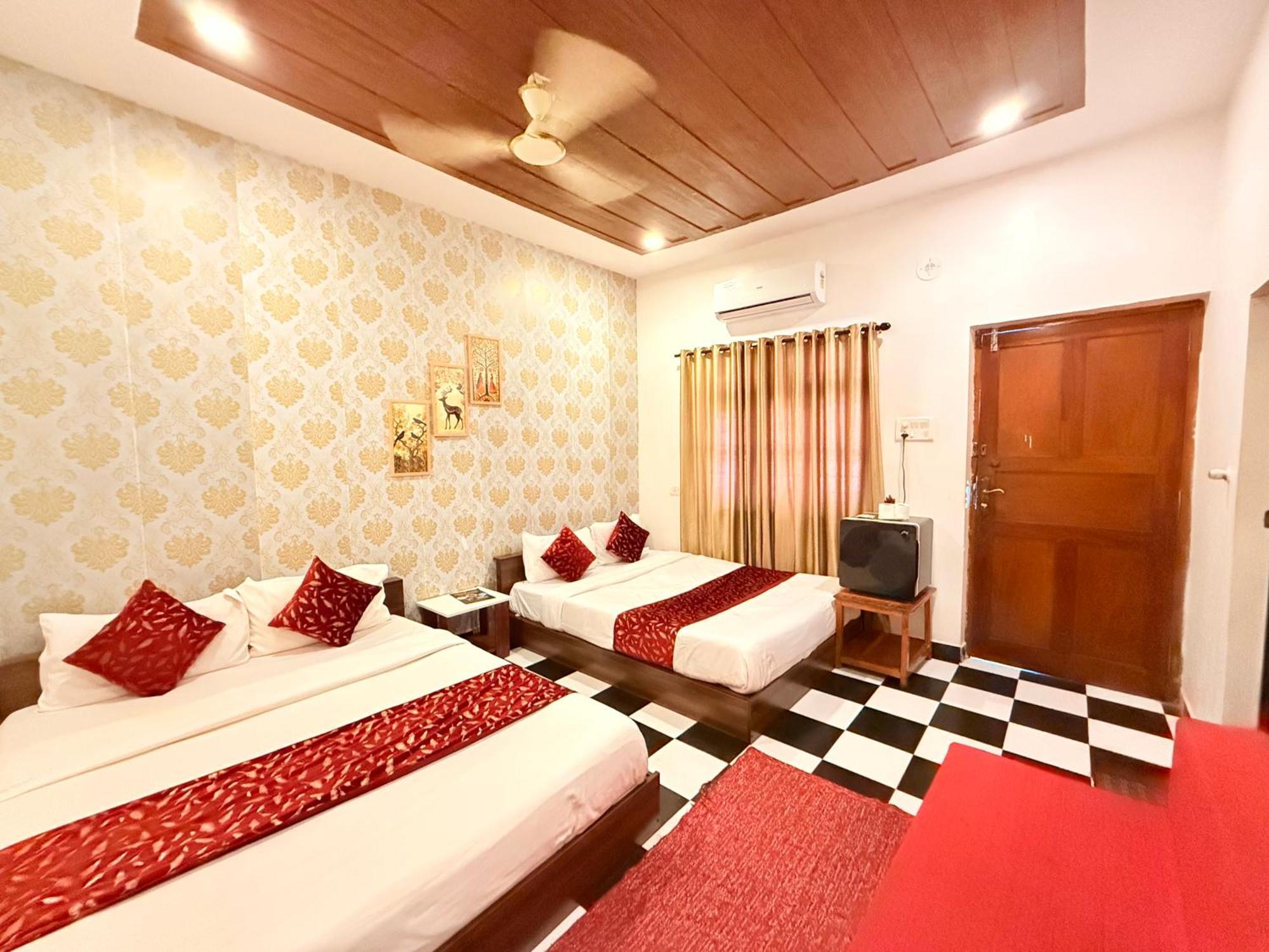 Red Sea Beach Resort Anjuna Exterior photo